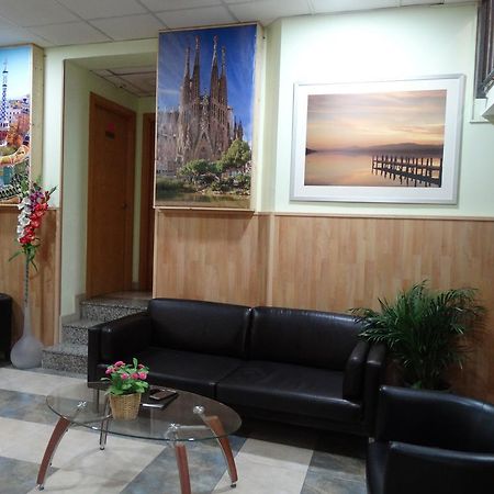 Hostal Mont Thabor บาร์เซโลนา ภายนอก รูปภาพ