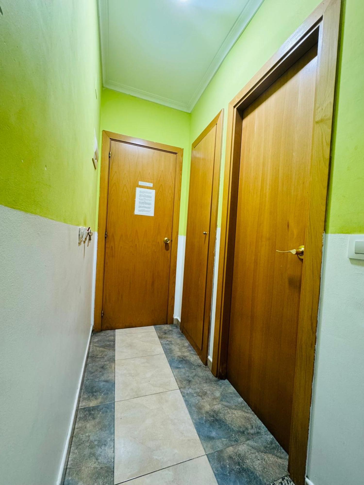 Hostal Mont Thabor บาร์เซโลนา ภายนอก รูปภาพ